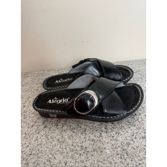 Alegria VYA-740 Black Leather Slide Sandals Adjustable Buckle Comfort Footbed 38 - Picture 1 of 5